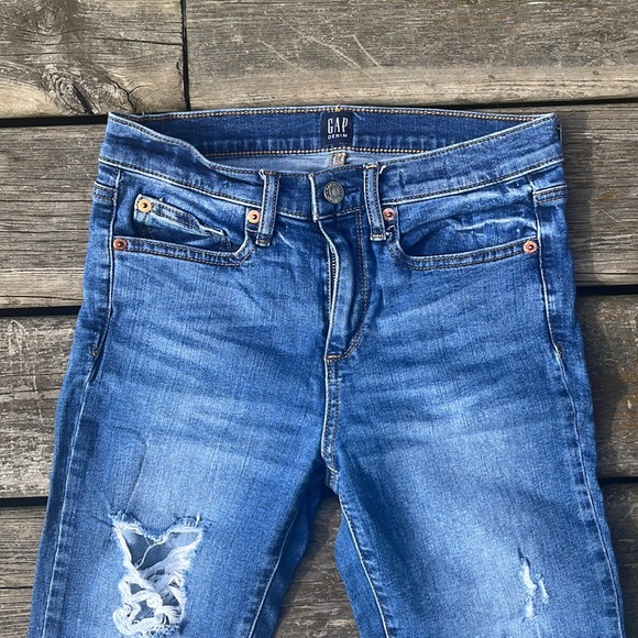 Gap Distressed “True Skinny” Jeans - Picture 2 of 5